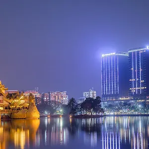 Hotel Wyndham Grand, Yangon